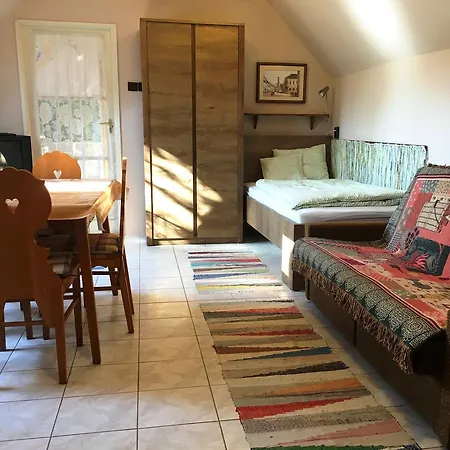 Ferienwohnung Bobita Haza Eplény Exterior foto