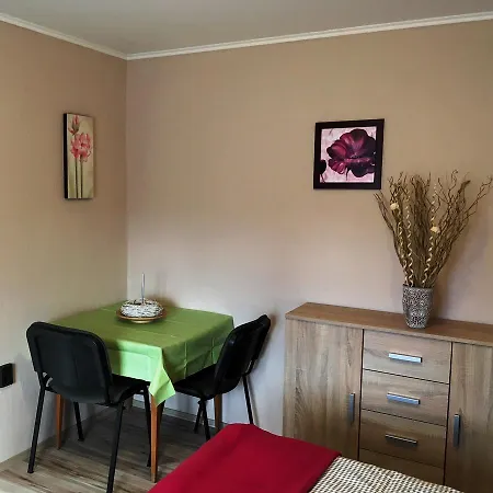 Ferienwohnung Bobita Haza Eplény Exterior foto
